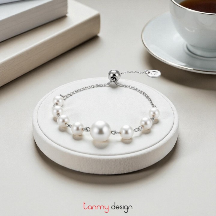 Vòng tay ngọc trai dây xích & khuy bi nam châm bạc 